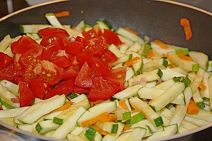 Zucchini - Nudeln mit K&auml;se