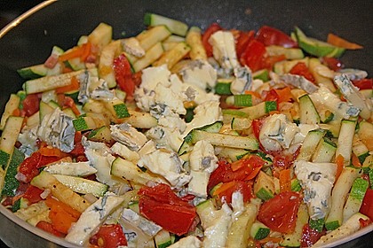 Zucchini - Nudeln mit K&auml;se 1