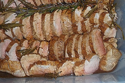 Rosmarin-Balsamico-Schweinefilet 77