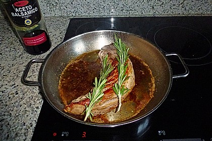 Rosmarin-Balsamico-Schweinefilet 102