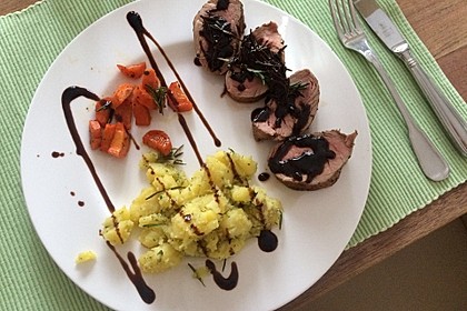 Rosmarin-Balsamico-Schweinefilet 16