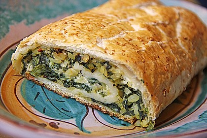 Spinatstrudel mit Bulgur und Schafsk&auml;se 1