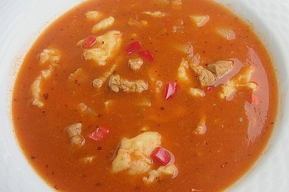 Gulaschsuppe mit Nockerln 2
