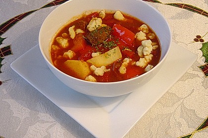 Gulaschsuppe mit Nockerln 5