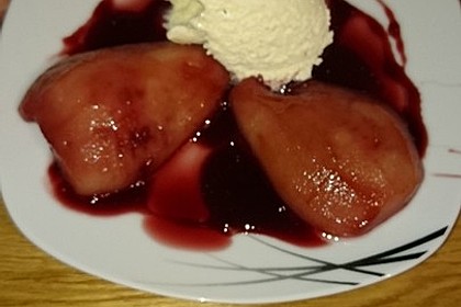 Birnen in Rotwein an Vanilleeis 25