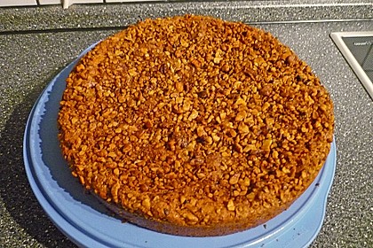 Schichtkuchen mit Walnüssen 9