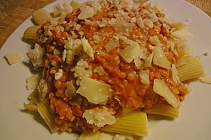 Linsenbolognese mit Pasta und Frühlingszwiebeln 18