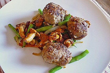 Bohnen-Pfifferlingspfanne mit Hackbällchen 5