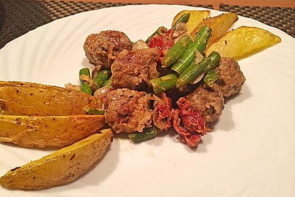 Bohnen-Pfifferlingspfanne mit Hackbällchen 1