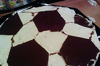 Philadelphia Torte *Geburtstags Fu&szlig;ball* 3