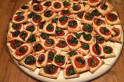 Blätterteig - Tomaten - Quadrate 95