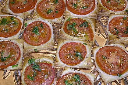 Blätterteig - Tomaten - Quadrate 200