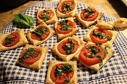 Blätterteig - Tomaten - Quadrate 20