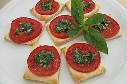 Blätterteig - Tomaten - Quadrate 90