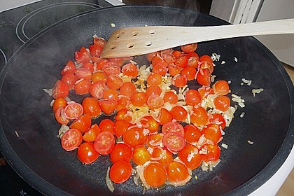 Garnelen in fruchtig, scharfer Sauce auf Nudeln 8