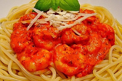 Garnelen in fruchtig, scharfer Sauce auf Nudeln 15