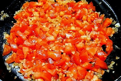 Garnelen in fruchtig, scharfer Sauce auf Nudeln 16