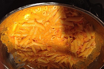 Garnelen in fruchtig, scharfer Sauce auf Nudeln 17
