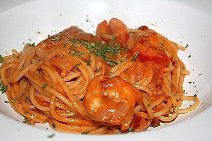Garnelen in fruchtig, scharfer Sauce auf Nudeln 20