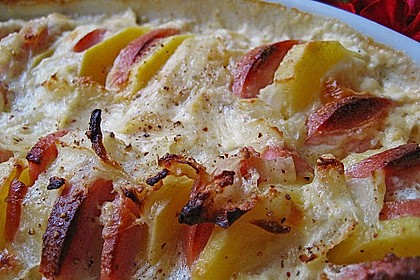 Sahniges Kartoffel - Fleischwurst - Gratin 15