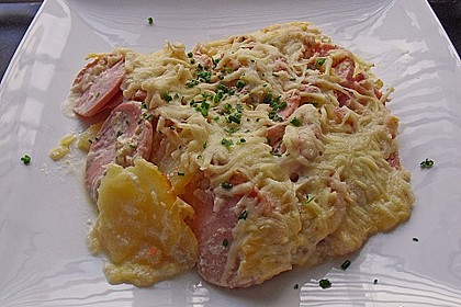 Sahniges Kartoffel - Fleischwurst - Gratin 17