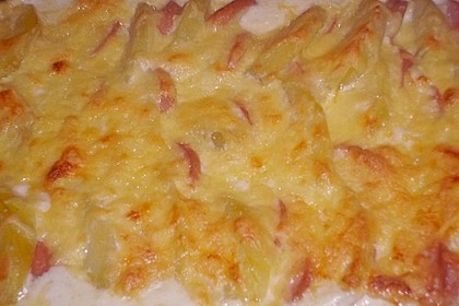 Sahniges Kartoffel - Fleischwurst - Gratin 18