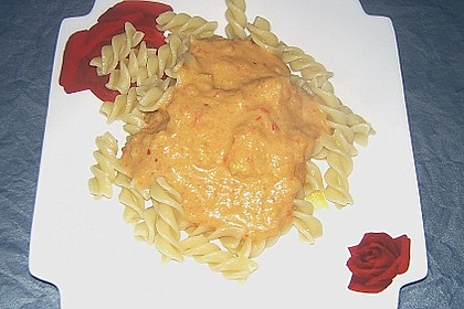 Nudeln mit Paprikasauce 9