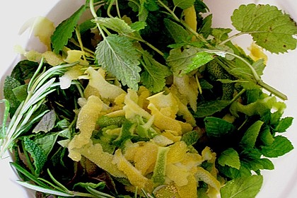Zitronen - Sirup mit Pfefferminze und Zitronenmelisse 4