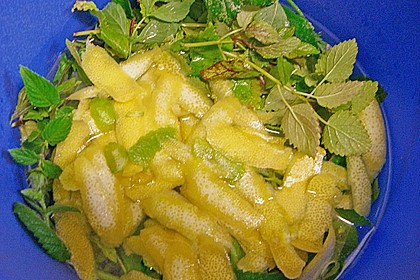 Zitronen - Sirup mit Pfefferminze und Zitronenmelisse 9