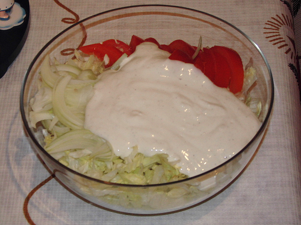 Salat mit saure Sahne - Zitronen - Dressing (Rezept mit Bild) | Chefkoch.de