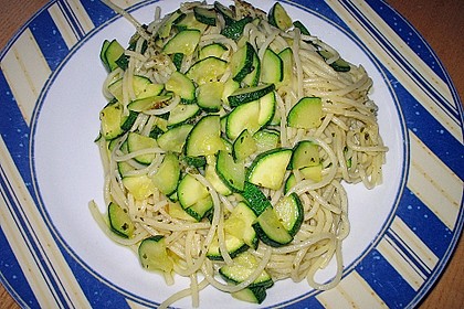 Zucchini - Nudeln 1