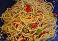 Spaghettisalat mit Thunfisch und Paprika