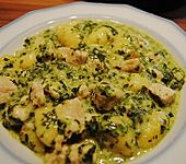 Gnocchi - Spinat - Auflauf mit H&auml;hnchen und Curry (Bild)
