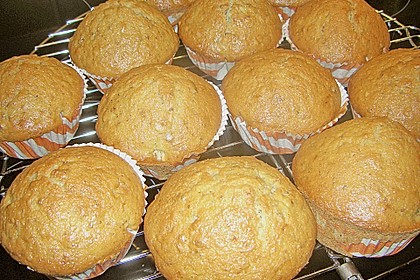 Zucchini Muffins mit saurer Sahne 30