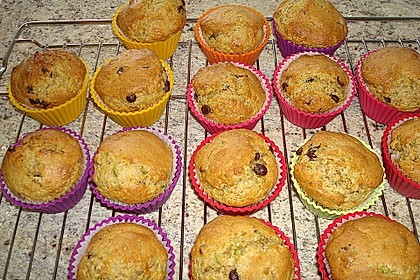 Zucchini Muffins mit saurer Sahne 16