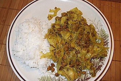 Spitzkohl mit Tofu und Erdnusssauce 3