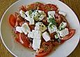 Tomatensalat mit Schaf- oder Ziegenk&auml;se