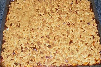 Apfel - Nuss - Streusel mit Quarkcreme 3