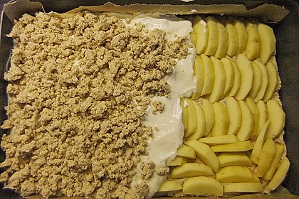 Apfel - Nuss - Streusel mit Quarkcreme 5