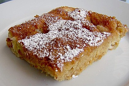 Rhabarber - Blechkuchen mit Zimtzucker - Streuseln und Milchguss