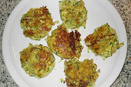 Zucchini-Frikadellen 24