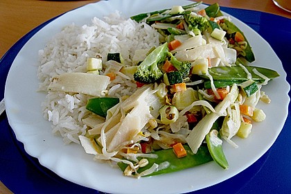 Gem&uuml;se mit Currysauce 1