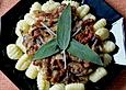 Gnocchi mit Shiitake - Pilzen, getrockneten Tomaten und Portweinsauce