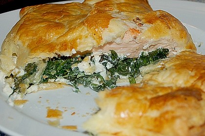 Blätterteigpäckchen mit Lachs, Schafskäse und Spinat 4