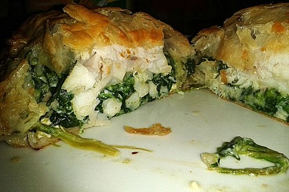 Blätterteigpäckchen mit Lachs, Schafskäse und Spinat 11