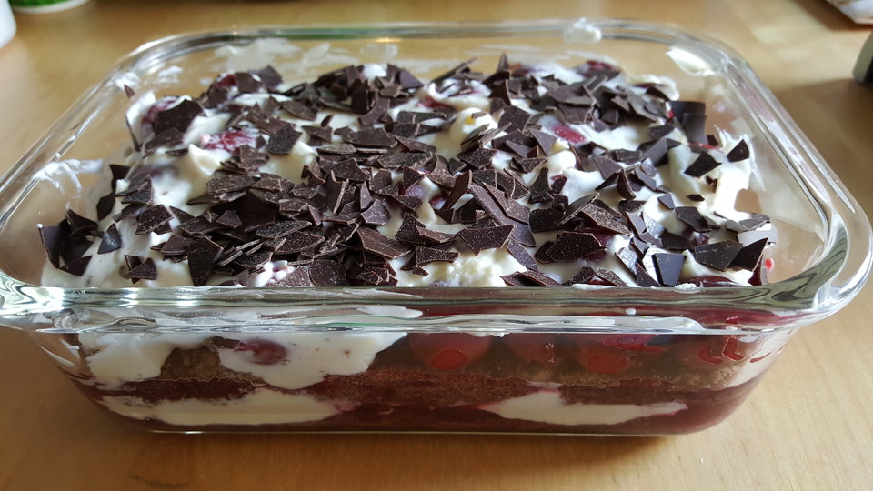 Schwarzwälder - Kirsch - Dessert (Rezept mit Bild) | Chefkoch.de