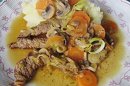 Mariniertes Rindfleisch mit Gem&uuml;se