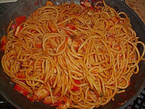 Frutti Di Mare In Sahneauce Zu Spaghetti — Rezepte Suchen