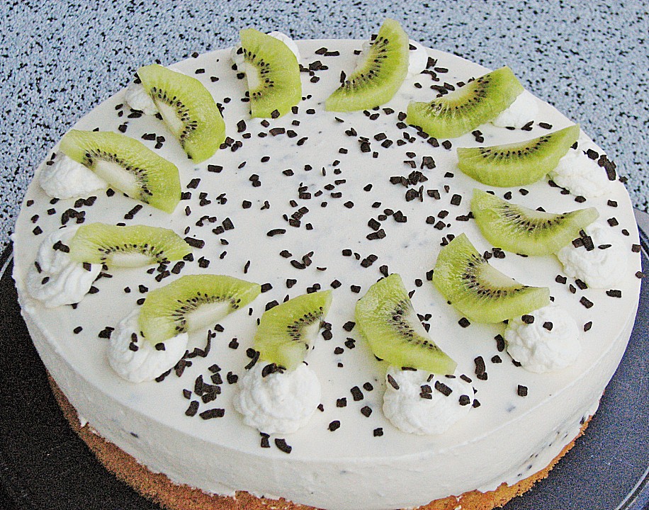Kiwi - Bananen - Torte mit Buttermilchcreme (Rezept mit Bild) | Chefkoch.de