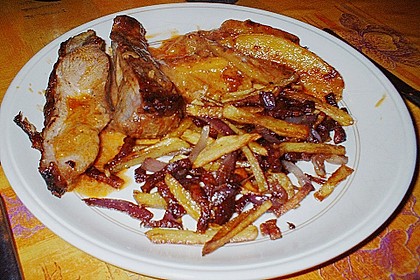 Putenoberkeulenbraten mit Mangosauce und Kartoffelst&auml;bchen mit Speck und Zwiebeln